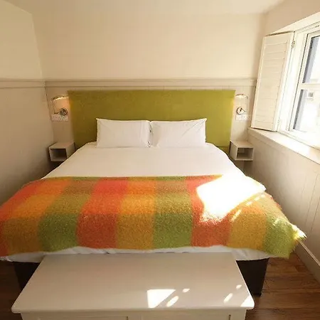Quinlan & Cooke Boutique Townhouse Cahersiveen